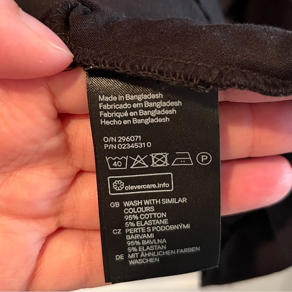 H&M Black Quarter Sleeve Skater Dress - Picture 4 of 4